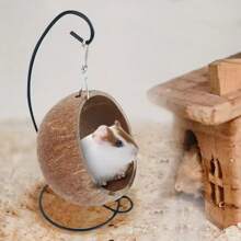 Cama de coco para hámster, refugio de hámster natural de coco, hamaca de suspensión, cama de cáscara de coco para hámster con almohadilla térmica para pequeños animales. (Nota: Las cáscaras de coco son productos naturales y los arañazos en el interior son normales.)