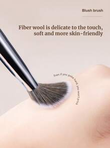 1 Stück Schräger Rouge Pinsel, professioneller Foundation Pinsel Nr. 47 Puder Kabuki Pinsel, für Foundation, Kontur, Concealer, Make-up für Damen, Beauty Tools