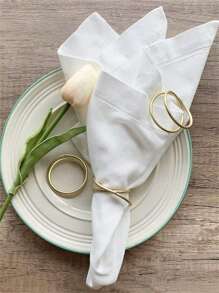 Złote metalowe pierścienie na serwetki, złoty pierścień na serwetki ze stopu cynku, kreatywny otwarty pierścień na serwetki, dekoracja stołu w restauracji w stylu zachodnim, metalowa spiralna klamra na serwetki, dodaj odrobinę wysokiej jakości tekstury do swojego stołu, minimalistyczne uchwyty na serwetki na Halloween, świąteczną kolację, dekoracje stołu, przyjęcia świąteczne, wesela i Święto Dziękczynienia