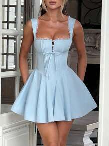 Vestido corto de mujer con escote en V profundo, sin mangas, espalda descubierta, con encaje y volantes en el bajo, estilo A-line, para playa y día - Azul - Ver 1