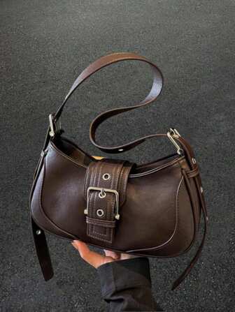 Retro Sweet Cool Biker Chic Armpit Bag Niche Textured Crescent Moon Bag Metal Eyelet Shoulder Crossbody Handbag, Versatile All-Season Women Commuter Bag