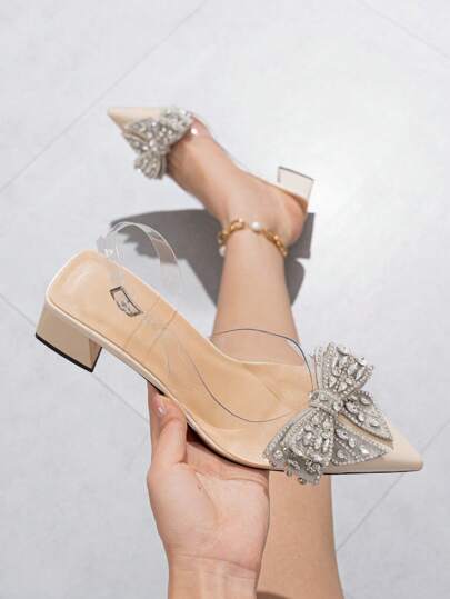 Tacones de bloque de punta puntiaguda con decoración de lazo y cristales, degradado. Elegantes y cómodos zapatos para fiestas, eventos y festivales de música, apropiados para verano y primavera. Tacones altos dorados.