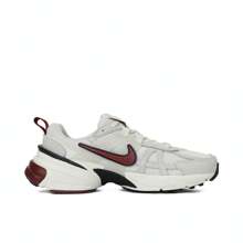 2025 女款 NIKE V2K RUN SE 滑板/复古低帮运动鞋 HQ3500-100 - 白色 - 查看 2