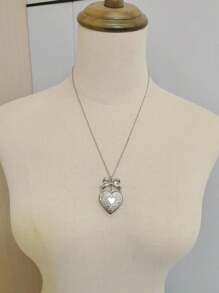 1 件可爱镂空蝴蝶和心形不锈钢毛衣链项链，适合女性日常佩戴，链长：50 厘米 - 銀色 - 查看 1