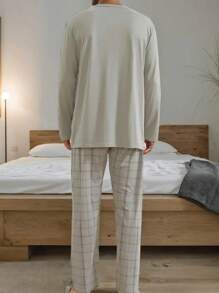 2 pièces Ensembles de pyjama pour hommes, Top à manches longues et pantalon long, motif à carreaux mode, vêtements de détente casual pour le printemps, l'automne et l'hiver, avec poche, col rond, tissu tricoté élastique, vêtements d'automne