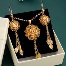 Set van 3 stuks, vergulde 18K realistische 3D rozenbloem hanger ketting en oorbellen, blad kwast ontwerp, mode luxe Dubai stijl, geschikt voor bruiden, bruiloft, feest, vakantie cadeaus voor vrouwen