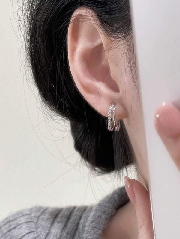 1 Pair Exquisite Earrings - The Perfect Fusion Of Fashion And Elegance