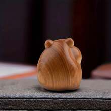 قطعة حرفية واحدة منحوتة من خشب الصندل على شكل همستر - قطعة ديكور خشبية صغيرة جميلة ومفصلة، مناسبة للمنزل والمكتب، هدية رائعة