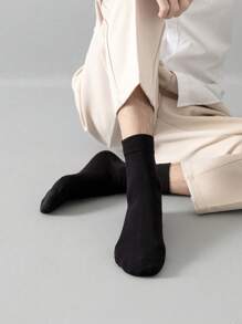 Paquete de calcetines de tripulación neutros de 5 tonos para hombres (1/5/10/15/20 pares) - Calcetines elásticos para el tobillo en gris oscuro/azul marino/negro/blanco/carbón con un ajuste transpirable y elástico para la oficina, el gimnasio, artículos de viaje esenciales