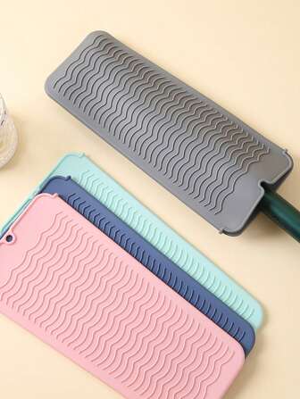 1个耐热垫，硅胶隔热垫和卷发棒支架，专业台面卷发垫，便携式旅行直发垫带收纳袋，返校季，旅行度假必备，女士美发配件，梳子，理发师配件，吹风机，头发，理发师，美发工具，美发产品，吹风机，头发，配件，美发产品，美发工具，美发用品，护发，卷发梳，理发师，理发师配件，美发设备，旅行必备，旅行必备，发型，美发，头发，旅行，美发产品，美发工具，美发用品，理发师，理发师配件，理发店，美发设备