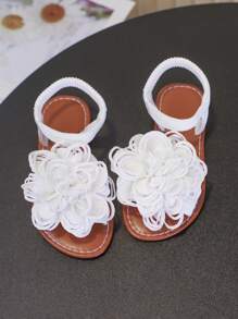Un par de sandalias para niñas Nuevos zapatos de princesa con lazo, diseño de banda elástica, suela blanda, zapatos casuales de playa para niñas en verano.