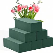 Three Green Floral Foam Blocks, Suitable For Both Fresh And Silk Flowers. The Size Is 8.86 Inches*4.13 Inches*2.76 Inches. They Are Ideal Materials For Floral Arrangements, Planting, And DIY Handicrafts. Gifts Birthday Graduation