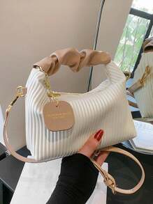 Nowa modna prosta uniwersalna plisowana tkana torebka PU z blokowaniem kolorów na ramię, jednokolorowa chmurka z wisiorkiem, swobodna, elegancka