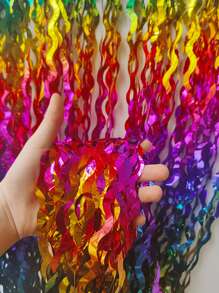 1 件彩色弧形叶片 PET 雨帘装饰，适用于派对背景