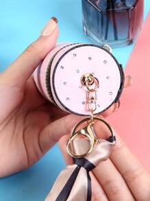 1PC Printed Lipstick Coin Cylinder Wallet, Lipstick Organizer, Retro Classic Pouch With Scarf Decor Zipper Portable Multifunctional Bag Vintage Key Bag, Decor Multi-Functional Women's Lipstick Barrel Keychain Pendant Key Chain Charms Car Accessories Women Wallet Keychain Jewelry Box Mini Bag Keychain