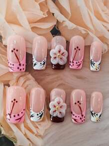 10片纯手工按压式指甲，手工凸起小花，手绘线条，小圆点，小金球。适合日常休闲度假，出席宴会、聚会、舞会等活动时均可佩戴。