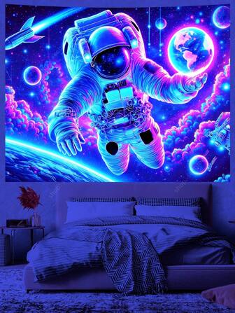 宇航员在太空中抱着行星 UV 反应挂毯宇宙探索墙壁艺术用于卧室客厅装饰天体冒险设计非常适合营造舒适的家居美学和梦幻氛围