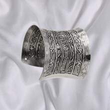 1pc Vintage Hieroglyphic Floral Pattern Bangle Bracelet, Unique Arm Cuff