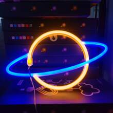 1 个霓虹灯 LED 夜灯，USB 或 3 节 AA 电池供电，墙壁/桌面装饰，适用于派对、圣诞节、生日、情人节、女孩房间、宿舍、庆典、婚礼（不含电池） - 多色 - 查看 41
