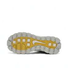 Nike 耐克女款 Blazer Roam Mid 运动鞋/休闲鞋，高帮厚底运动鞋 FQ9065-200 - 白色 - 查看 3