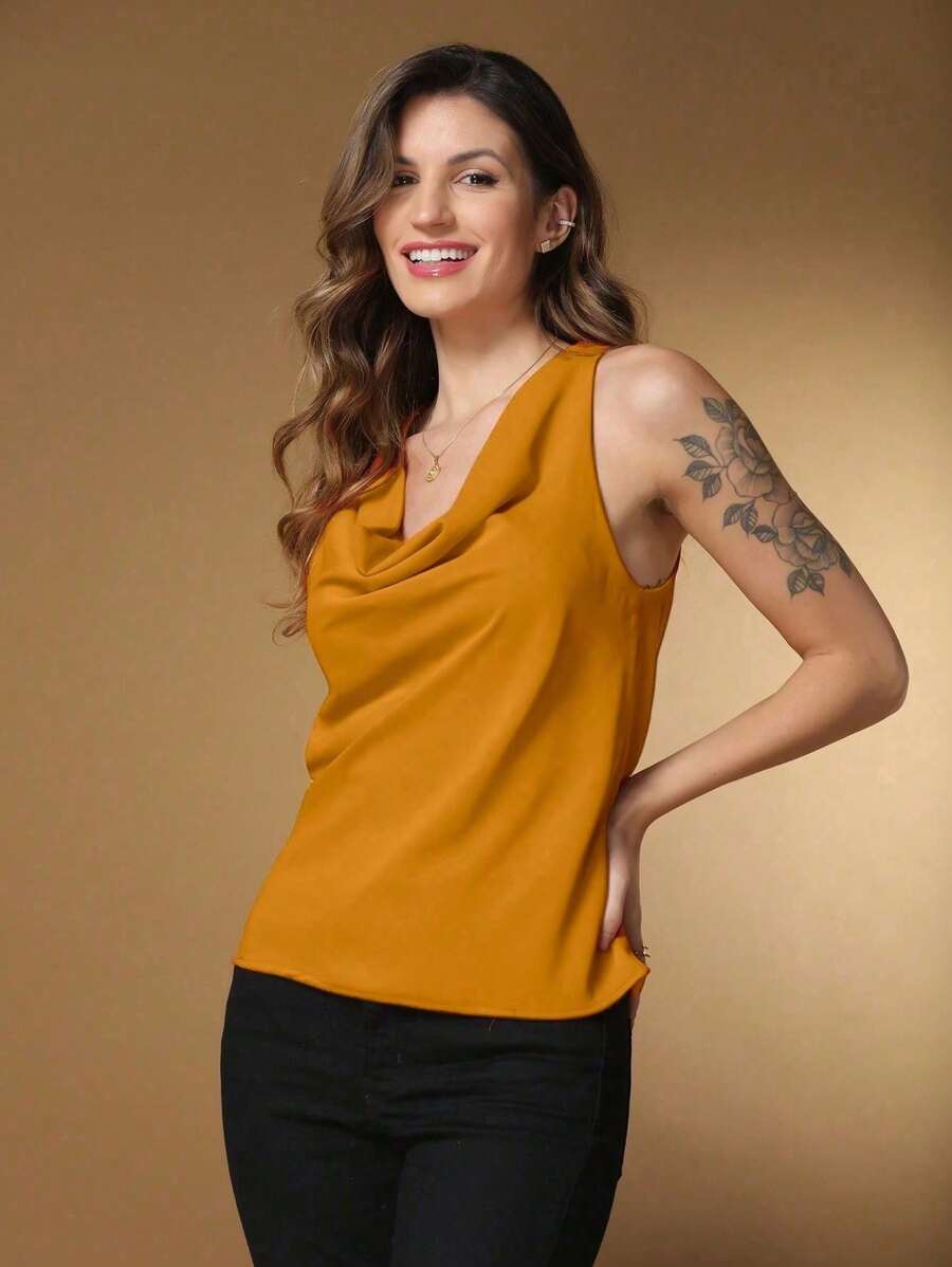 LXC Top Slim Fit,Camiseta De Manga Curta Slim Fit Com Gola Assimétrica E Plissada De Cor Sólida 2025 - Amarelo - Visão 1