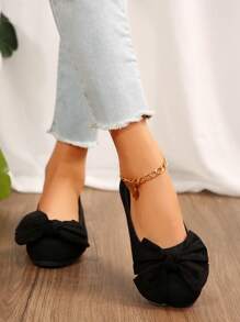 经典圆头平底一脚蹬女鞋，采用迷人蝴蝶结设计 - 柔软底部，轻盈舒适 - 时尚蝴蝶结点缀展现优雅 - 经典、时尚、优雅、百搭 - 黑色 - 查看 5