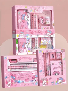 Sanrio Autorisé par Sanrio Ensemble de papeterie mignon de chien Melody Cinnamon de Sanrio. Fournitures scolaires pour garçons et filles - crayons et boîte de rangement pour crayons, gomme, taille-crayon, règle, cahier. Cadeaux pour la rentrée, Halloween, Noël (la conception et la couleur de la boîte cadeau peuvent varier selon les différents lots de production)