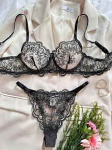 Style Dream 两件套女士性感内衣套装，黑色文胸和内裤套装，饰有花卉刺绣、网纱、钢圈文胸和透明丁字裤，情人节和卧室氛围的贴身衣物 - 黑色 - 查看 3