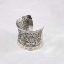 1pc Vintage Hieroglyphic Floral Pattern Bangle Bracelet, Unique Arm Cuff