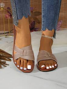 Sandalias de moda para mujeres 2025, diseño sencillo adecuado para viajes, vacaciones, playa, de fácil puesta