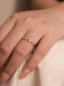 1枚925纯银精美立方氧化锆八角星戒指，适合女士日常通勤佩戴，也可作为装饰戒指或派对配饰，高品质女士戒指，优雅珠宝礼品。 - 金色 - 查看 8