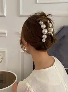 1pc 7cm Pearl Decorative Hair Claw Clip, Simple And Sweet For Everyday Use