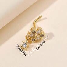 1pc L-Shaped Gold Color Cubic Zirconia Embellished Flower Nose Ring Valentines - Silver - View 3