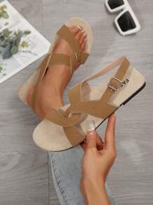 2025 New Plus Size Oversize Vintage Criss-Cross Flat Beach Sandals, Strap Soft Bottom Roman Sandals - Apricot - View 5