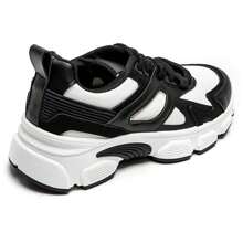 Fashionable Casual Breathable Thick Sole Sneakers - Black - View 4