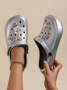 CIVHOM Customized Fashionable Women Slippers, Comfortable Non-Slip Lightweight Breathable Sandals With Shiny Decoration, Suitable For Various Festivals And Parties - Silver - View 1