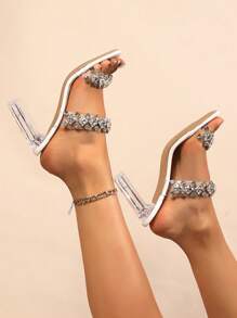 全新夏季时尚百搭水钻高跟凉鞋，适合外出和通勤