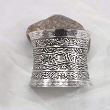 1pc Vintage Hieroglyphic Floral Pattern Bangle Bracelet, Unique Arm Cuff