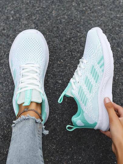 Damskie, lekkie i oddychające, dzianinowe, zielone trampki, odpowiednie na każdą porę roku