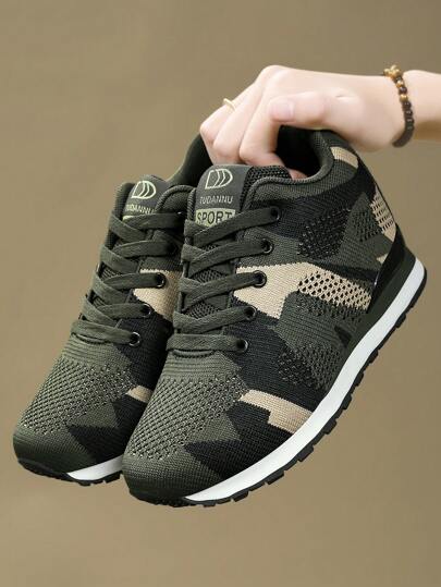 新款女士厚底运动鞋，轻便透气隐形高跟运动鞋，迷彩休闲训练鞋，时尚户外军绿色迷彩坡跟鞋，陆军训练增高鞋，徒步徒步增高鞋