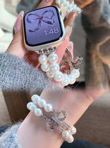 1 قطعة سوار ساعة نسائي عصري وأنيق، سوار فاخر بلمسة من اللؤلؤ الفضي اللامع، قابل للتعديل بشكل مرن دائري مزين باللؤلؤ الأبيض النقي، مناسب لساعات أبل واتش أولترا 3 2 1 إس إي إس 9 إس 10/إس 8/إس 7/إس 6/إس 5/إس 4/إس 3/إس 2/إس 1 بمقاسات 38/40/41 ملم و 42/44/45/49 ملم، هدية رائعة للصديقات والزميلات