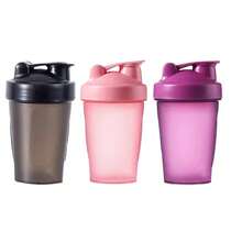 Leeseph Botella coctelera con bolas coctelera Botella coctelera para bebidas a prueba de fugas para agitar y prepararse la mejor taza coctelera (sin BPA) - Rosa 400ml - Ver 6