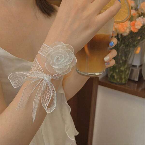 1 Stück Damen Weiße elegante Organza Blume, Spitzenband-Detail Handgelenkscorsage, Braut Brautjungfer Handblume Hochzeitsdekoration Valentinstag