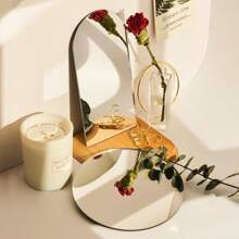 3 Pieces/Wedding Decoration Mirror Tray, Circular Center Decoration Tray, Used For Candle Base, Tray, Wedding, Party Decoration, 2mm Thick, Tear Off The Protective Film, Like A Mirror, Tough, Not Easy To Break, Can Be Used As A Tray, And Can Also Decorate Walls And Corridors.