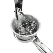 Machacador de patatas de acero inoxidable, machacador de arroz - Prensa patatas, machacador, exprimidor de limón y rallador de verduras con mango antideslizante - Fácil machacado y preparación de arroz, frutas y verduras, herramienta manual de cocina