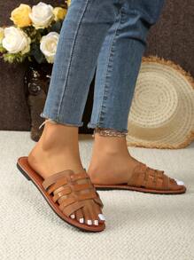Sandalias planas huecas de moda para el verano 2025 con tiras para mujer