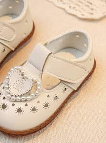 2025 Spring/Summer Heart Pattern Breathable Soft Bottom Princess Toddler Shoes, Baby & Infant Girls Shoes