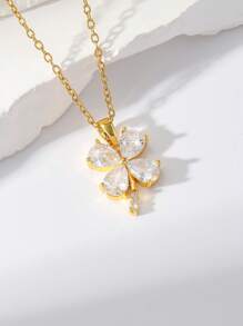 1pc Copper Cubic Zirconia Dopamine Lucky Clover Pendant Necklace, Fashionable Layering Collarbone Chain Jewelry For Women