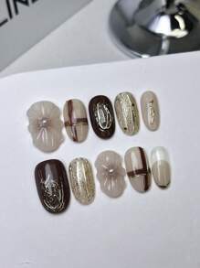 10 stuks/set Diy handgemaakte eenvoudige en veelzijdige handgetekende patronen, gemarmerde halo handgemaakte 3D-bloemvormen, gouden magische spiegelpoedereffecten, geschikt voor herfst- en winterkleding, inclusief korte 10 stuks/set Diy handgemaakte eenvoudige en veelzijdige handgetekende patronen pers op nagels