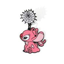 1/2 piezas Broche de Disney Stitch, el extraterrestre, divertido y de fantasía, pasador de esmalte de metal, joyería, accesorio para mochila, ropa, regalo festivo